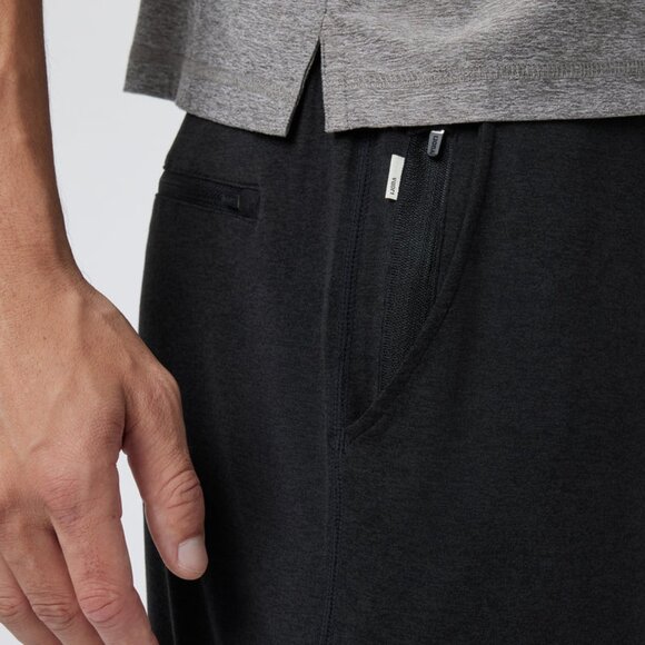 Vuori ~ Men’s Ponto Performance V344 Black Dreamknit Shorts in size XXL - Picture 2 of 13